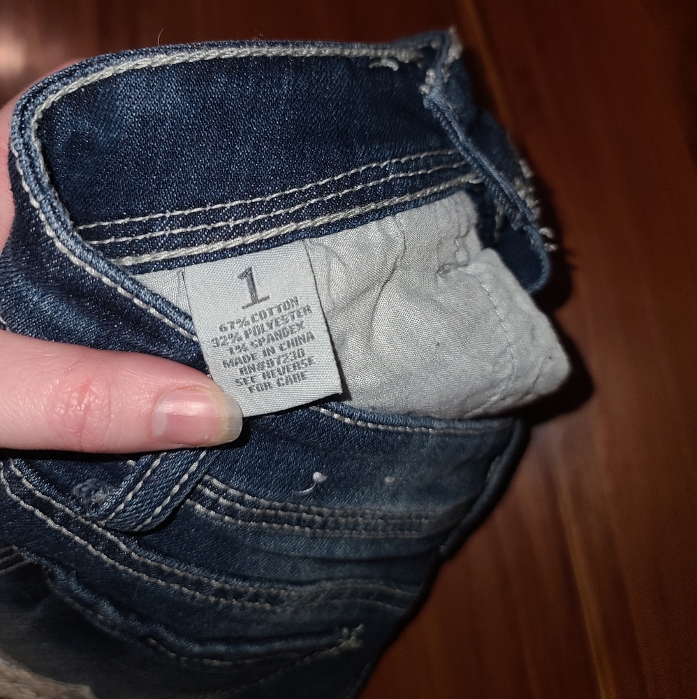 Shorts - Picture 4 of 4